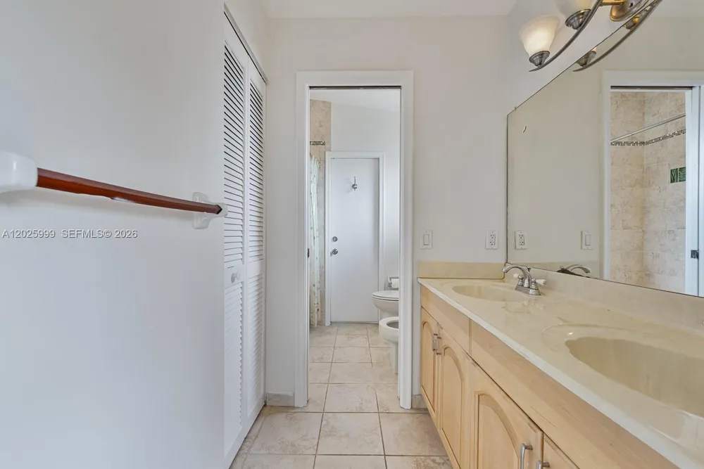 4260 SW 150th Ave, Miami, FL 33185