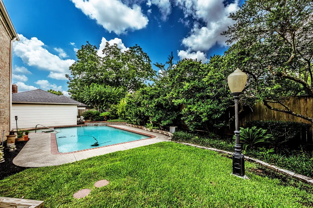 6047 Spring Creek, Spring, TX 77379