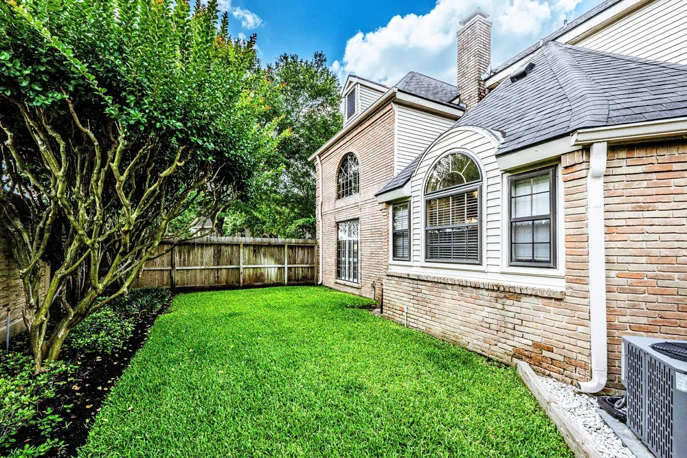 6047 Spring Creek, Spring, TX 77379