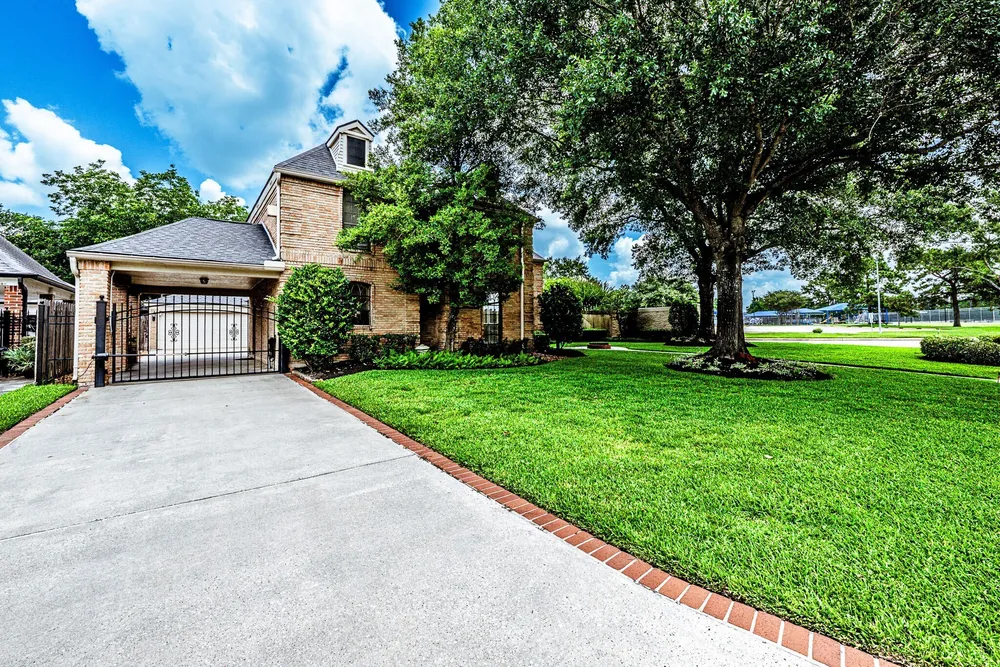 6047 Spring Creek, Spring, TX 77379