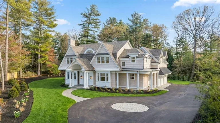 222 Grove St, Wellesley, MA 02482