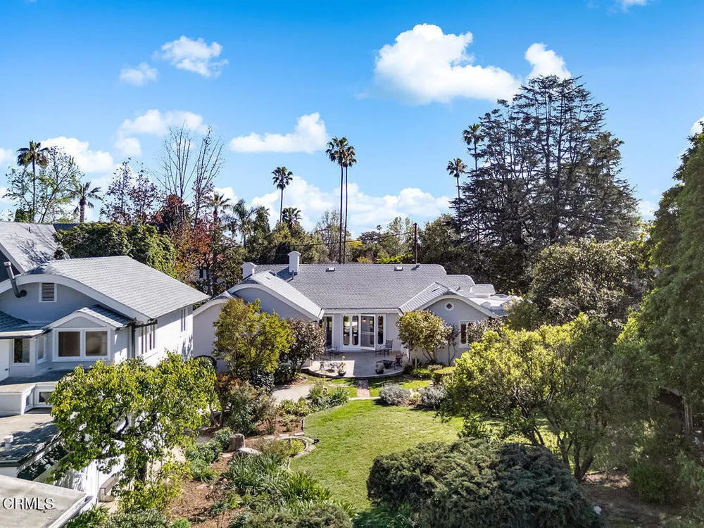 1275 New York Dr, Altadena, CA 91001