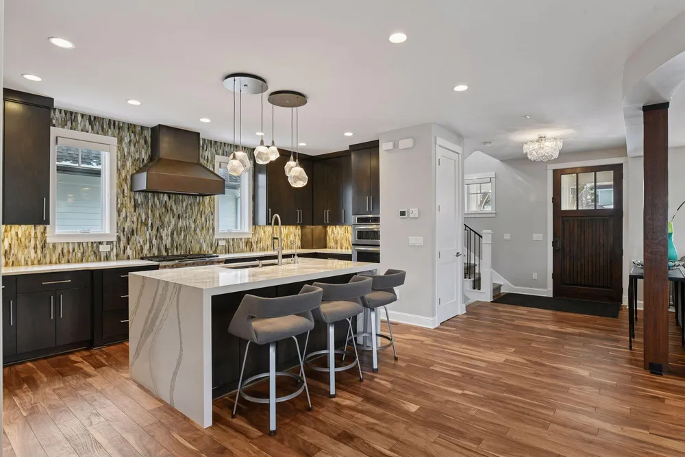 633 Park St E, Wayzata, MN 55391