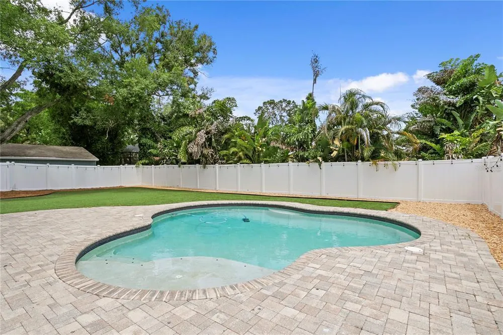 4001 W Vasconia St, Tampa, FL 33629
