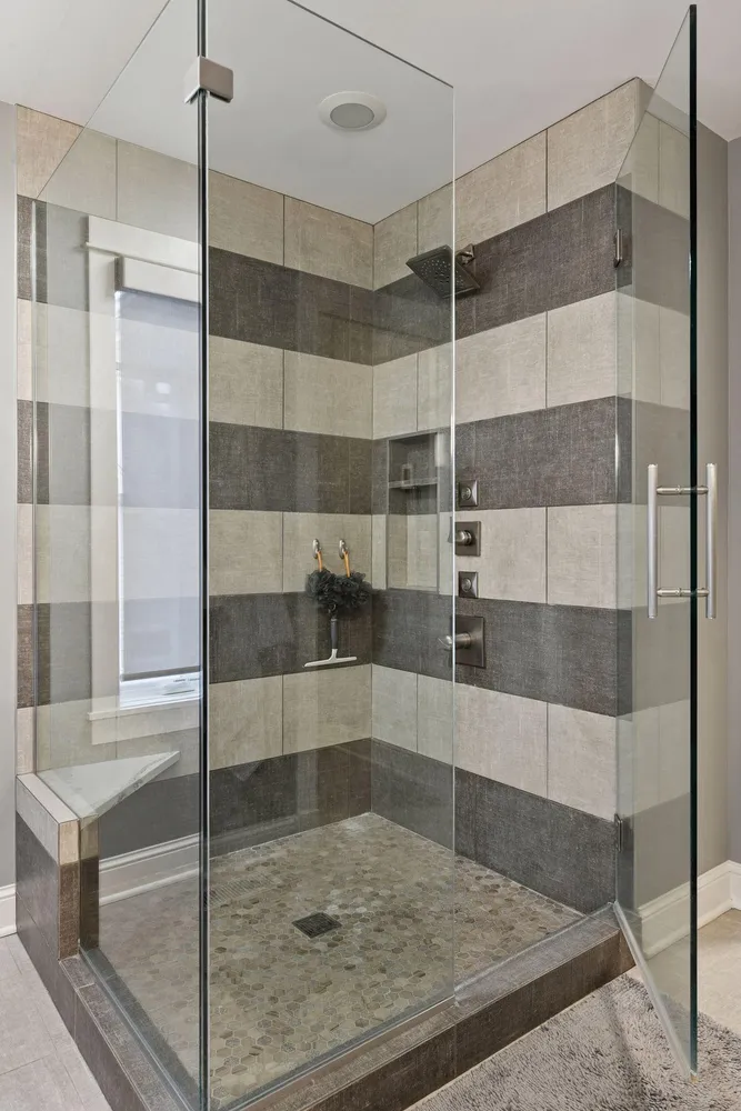 633 Park St E, Wayzata, MN 55391