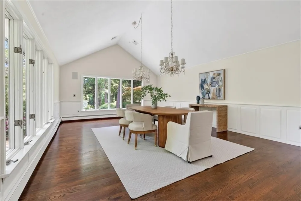 1 Grist Mill Ln, Hingham, MA 02043