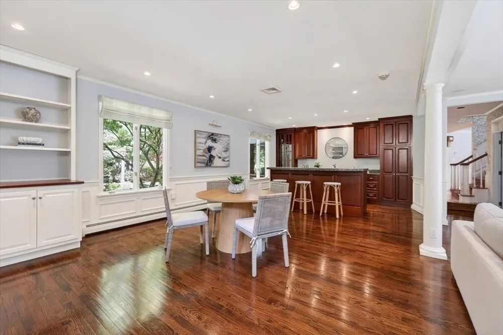 1 Grist Mill Ln, Hingham, MA 02043