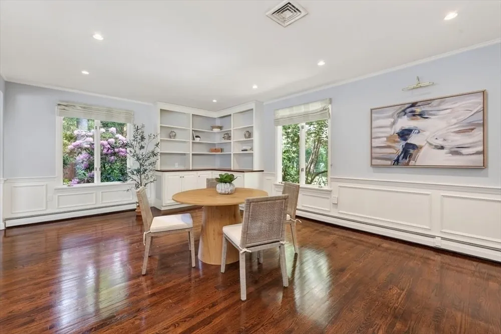 1 Grist Mill Ln, Hingham, MA 02043