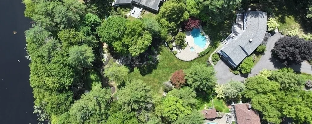 1 Grist Mill Ln, Hingham, MA 02043