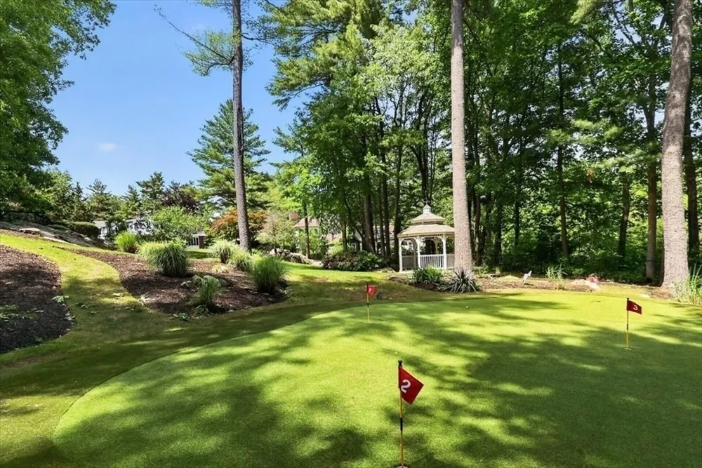 1 Grist Mill Ln, Hingham, MA 02043