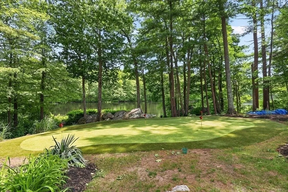 1 Grist Mill Ln, Hingham, MA 02043