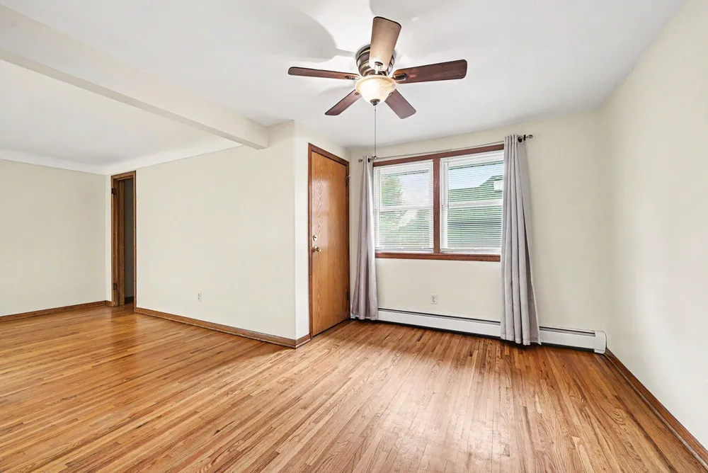 1680 Burns Ave, Saint Paul, MN 55106