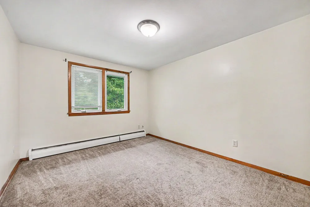 1680 Burns Ave, Saint Paul, MN 55106