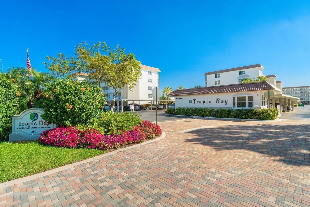 2717 Florida Blvd, Delray Beach, FL 33483