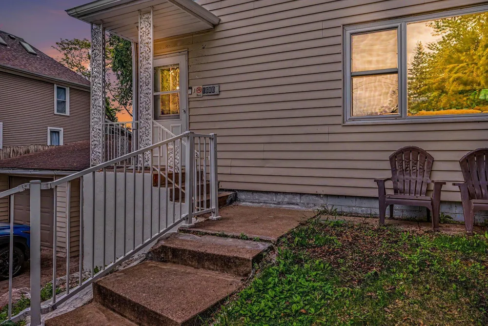 1680 Burns Ave, Saint Paul, MN 55106