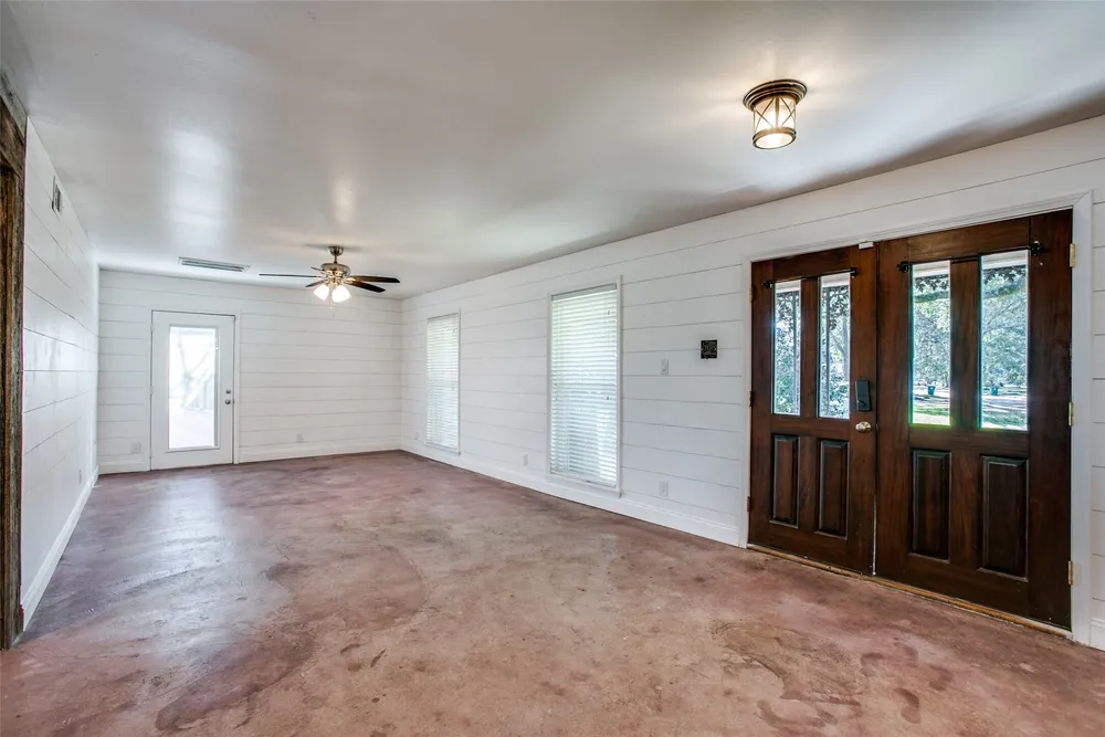 8503 Manhattan Dr, Houston, TX 77096
