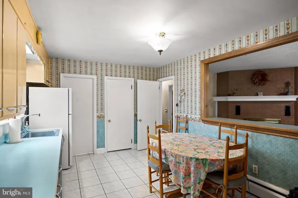 125 RHODE ISLAND AVENUE, Cherry Hill, NJ 08002