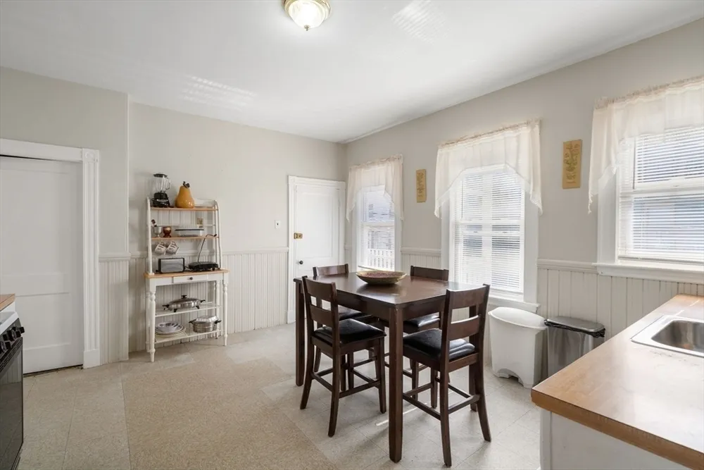968 River St, Boston, MA 02136