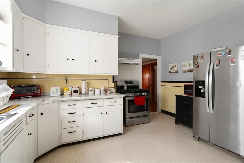 968 River St, Boston, MA 02136