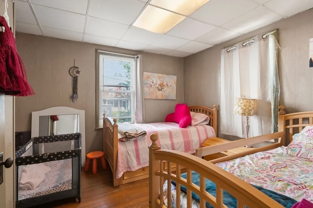 968 River St, Boston, MA 02136