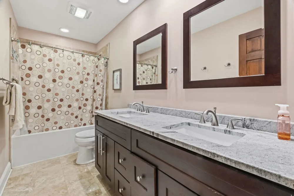 2506 Highland Dr, Palatine, IL 60067