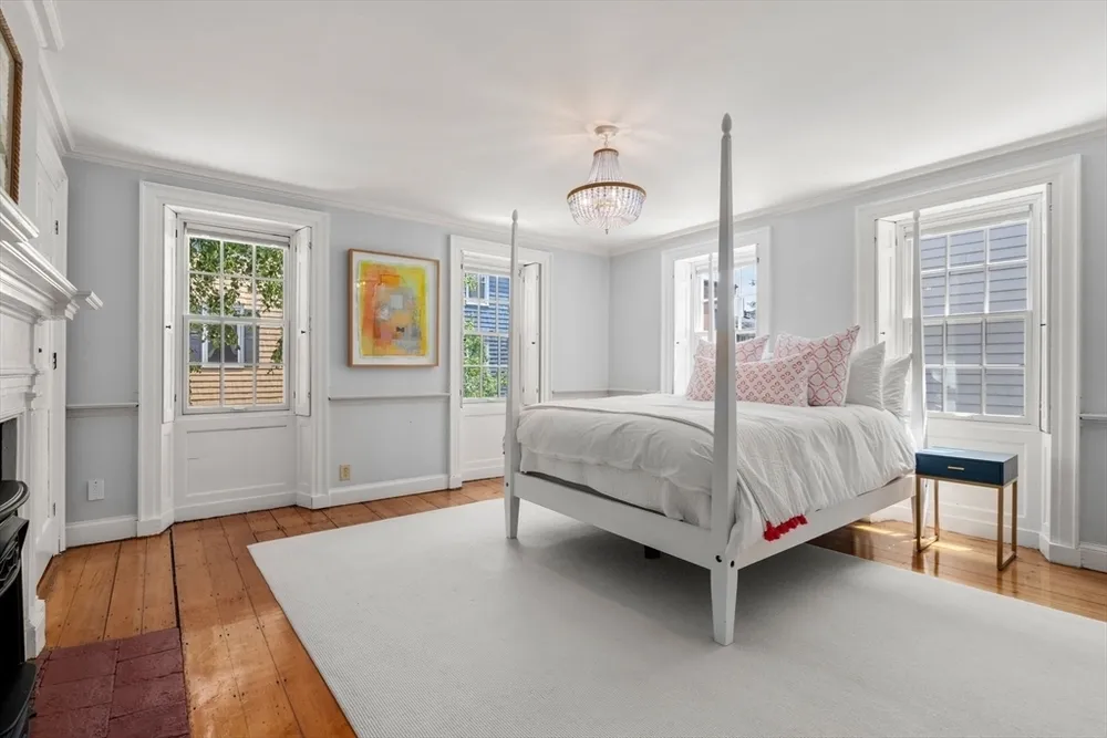 16 Cordis St, Boston, MA 02129
