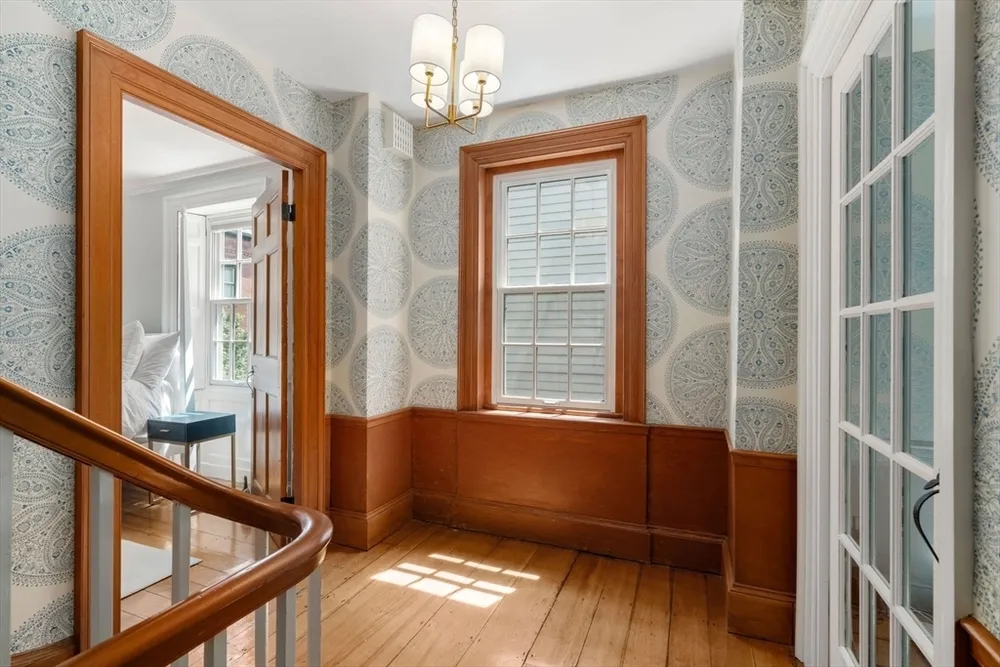 16 Cordis St, Boston, MA 02129