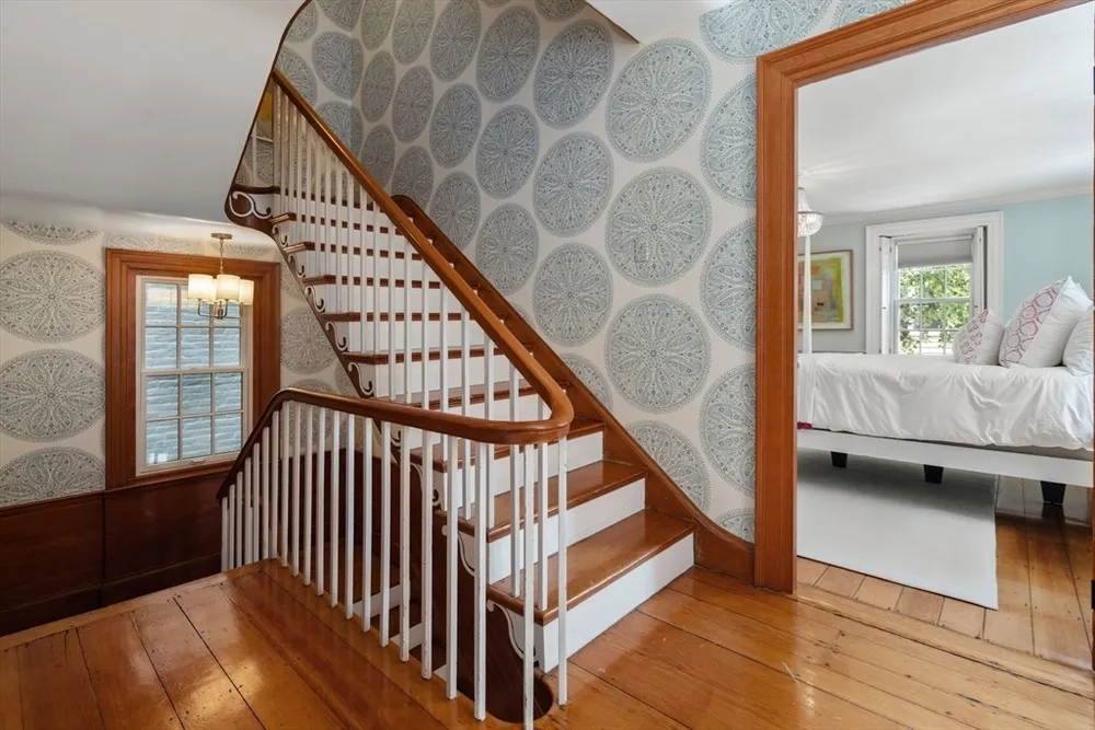 16 Cordis St, Boston, MA 02129