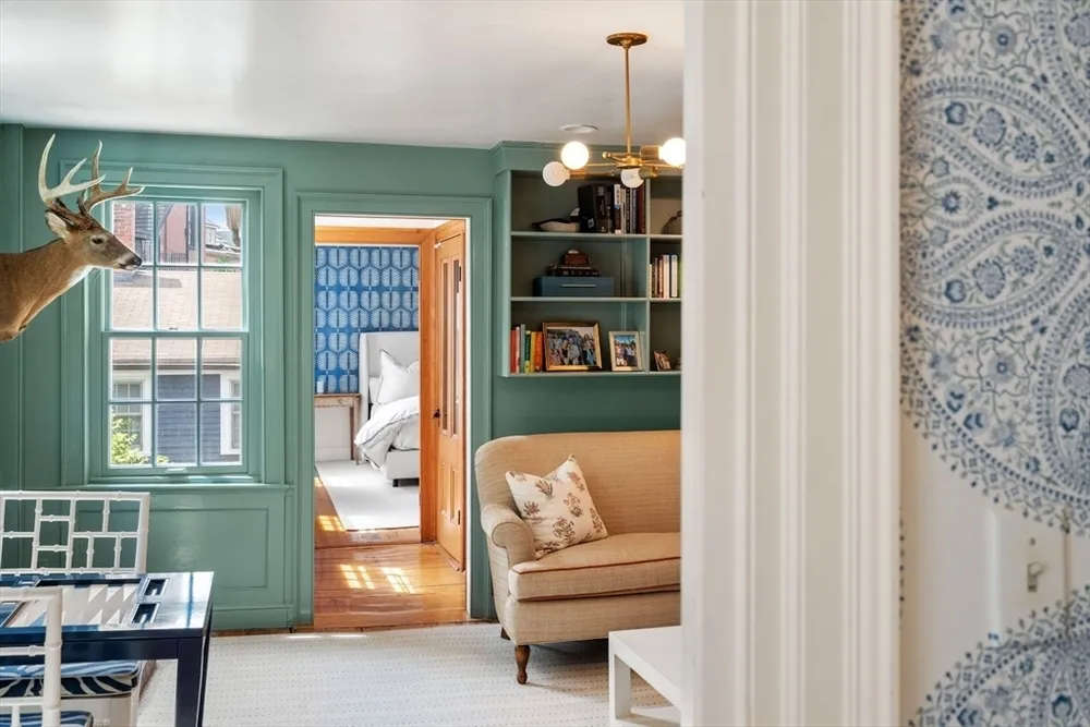 16 Cordis St, Boston, MA 02129