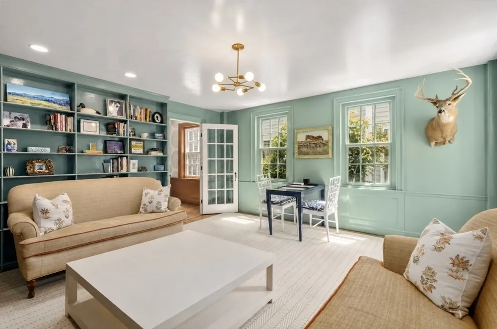 16 Cordis St, Boston, MA 02129