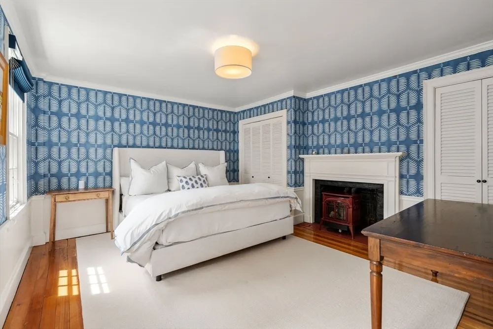 16 Cordis St, Boston, MA 02129