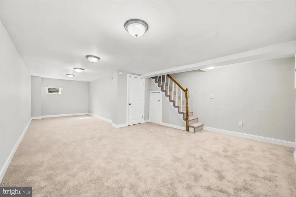 1522 Beverly Rd, Philadelphia, PA 19138