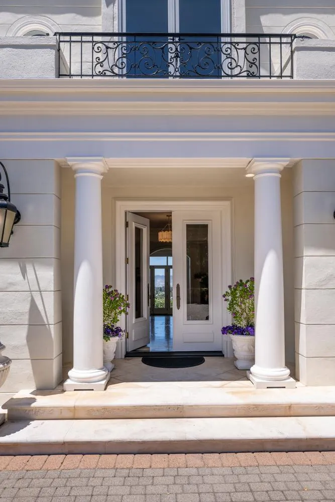 225 Tobin Clark Dr, Hillsborough, CA 94010