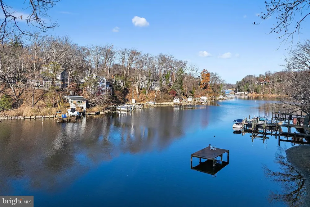 1812 Shore Dr, Annapolis, MD 21401
