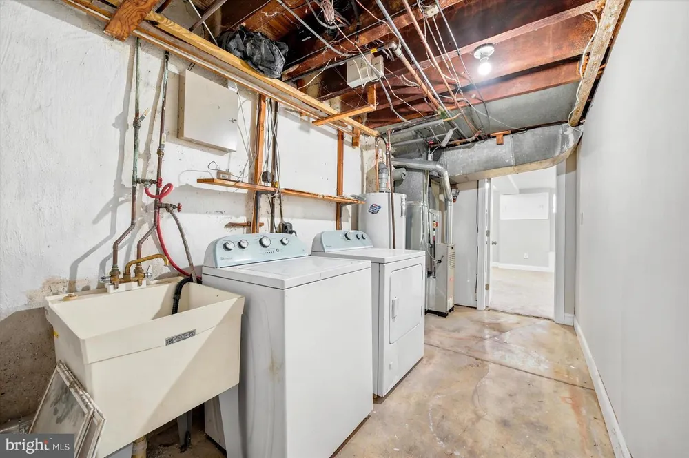 1522 Beverly Rd, Philadelphia, PA 19138