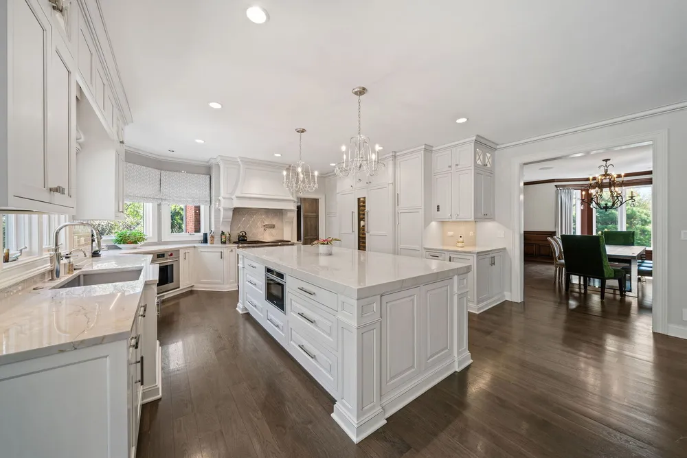 599 Chateaux Bourne Dr, Barrington, IL 60010