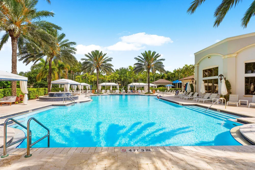 8658 Lewis River Rd, Delray Beach, FL 33446
