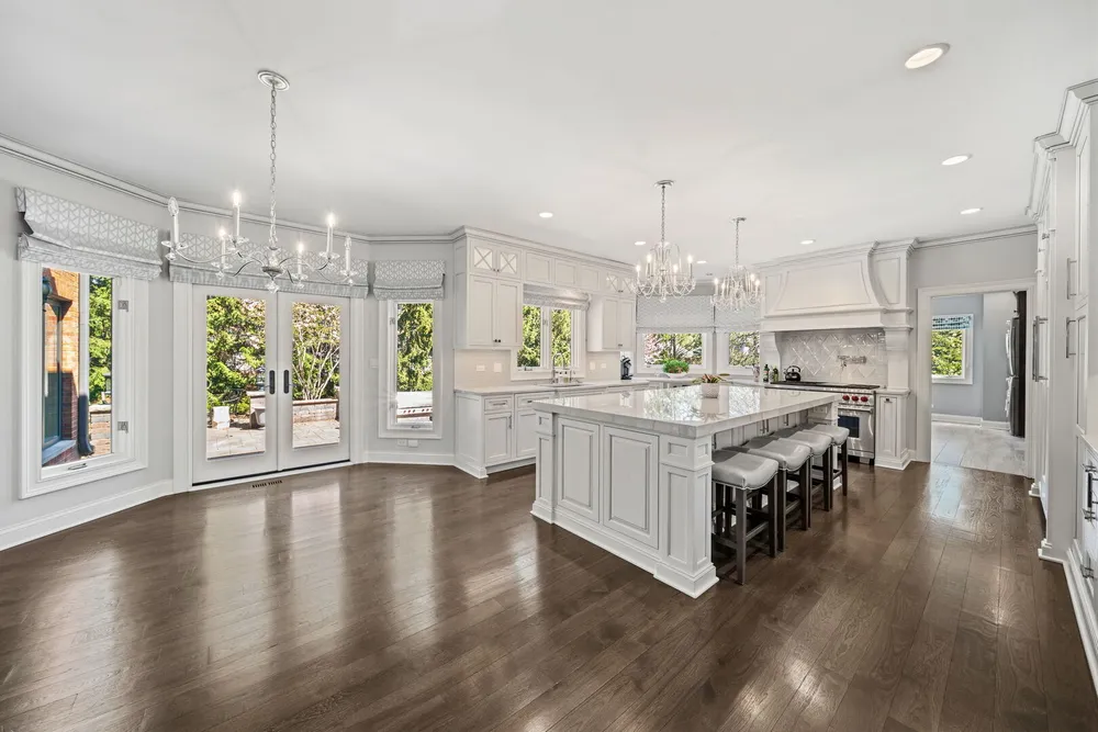 599 Chateaux Bourne Dr, Barrington, IL 60010