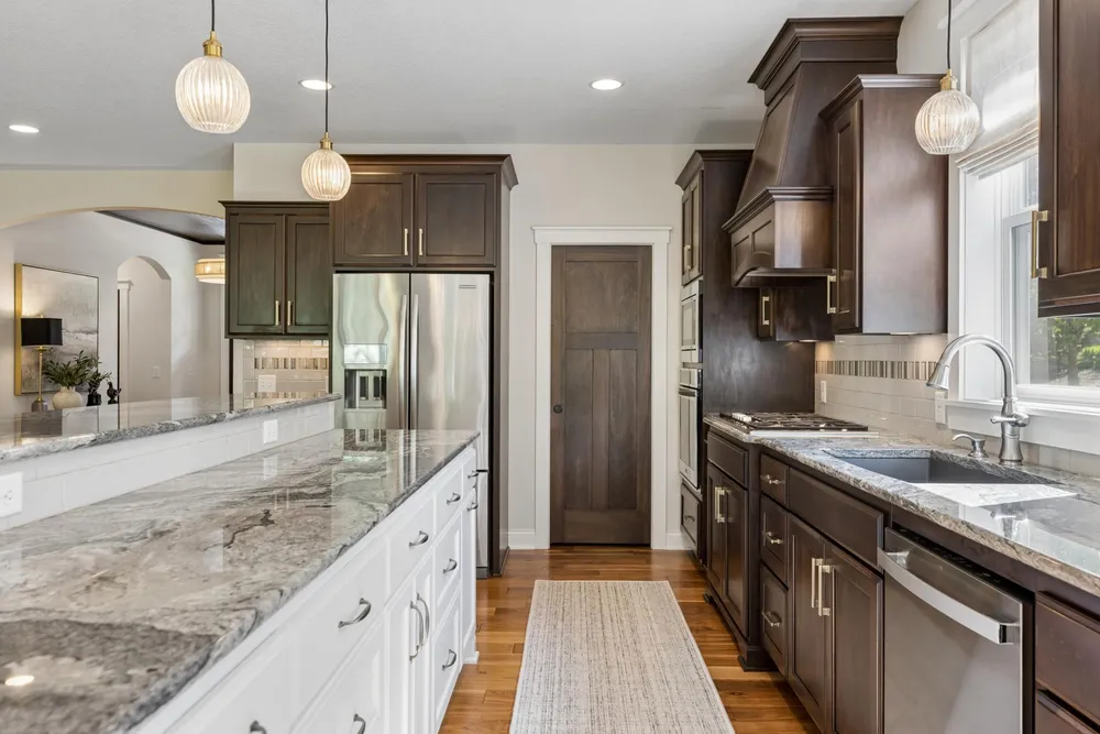 14 Beebe Ave, Mendota Heights, MN 55118