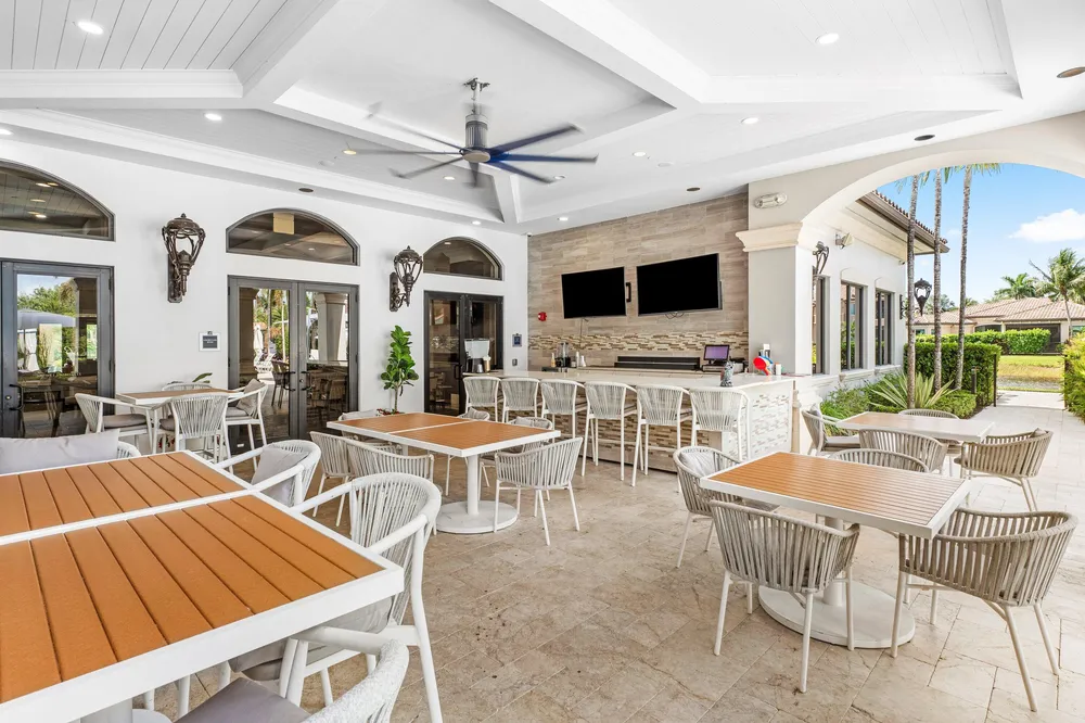8658 Lewis River Rd, Delray Beach, FL 33446
