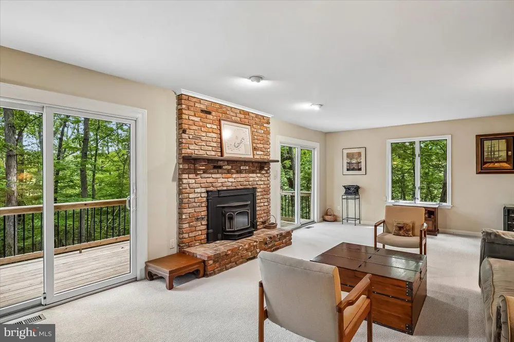 120 Kingswood Rd, Annapolis, MD 21401
