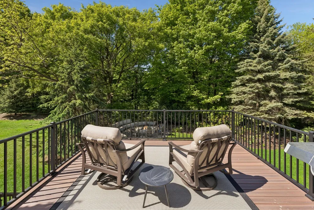 14 Beebe Ave, Mendota Heights, MN 55118
