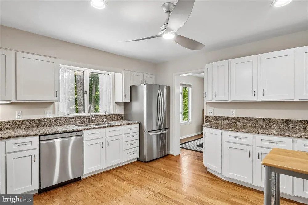 120 Kingswood Rd, Annapolis, MD 21401