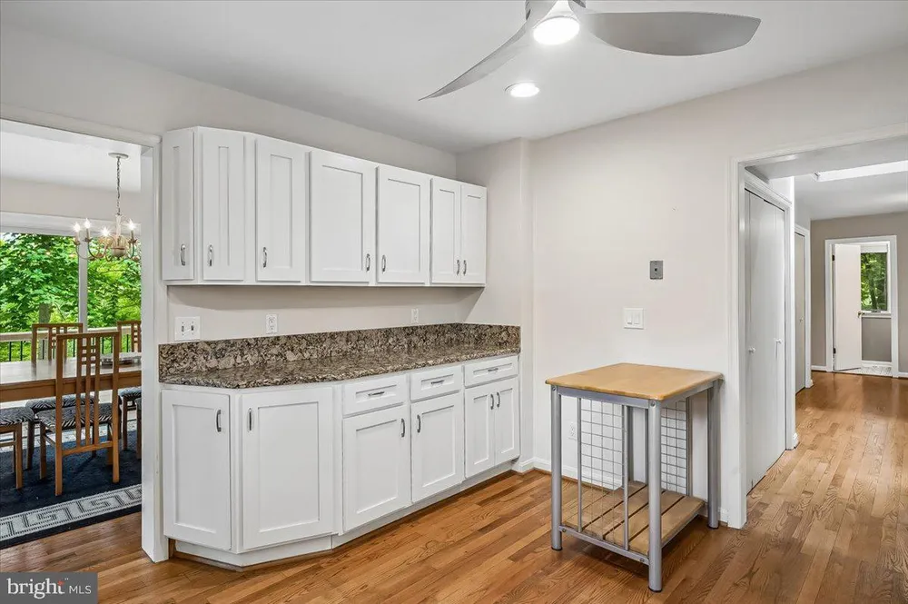 120 Kingswood Rd, Annapolis, MD 21401
