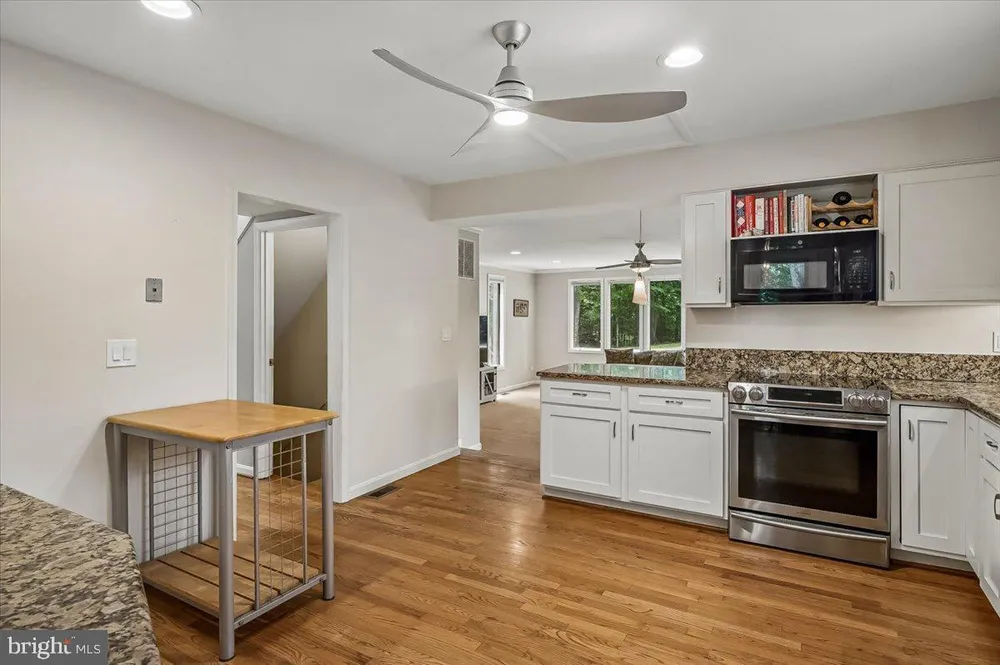 120 Kingswood Rd, Annapolis, MD 21401