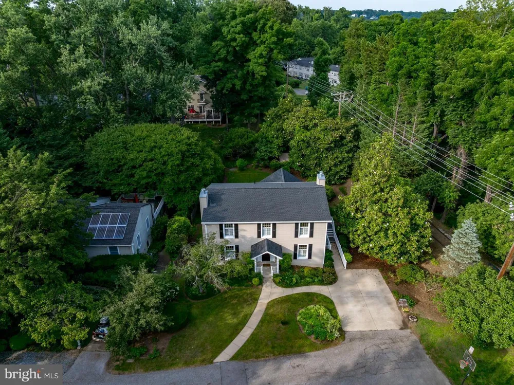 2 Tolson St, Annapolis, MD 21401