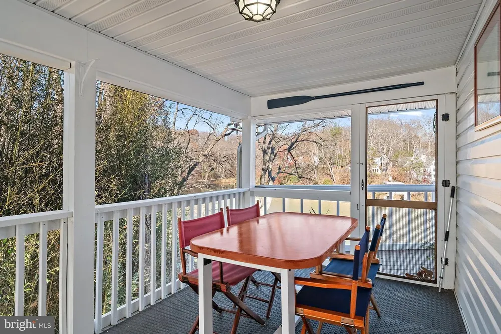 1812 Shore Dr, Annapolis, MD 21401