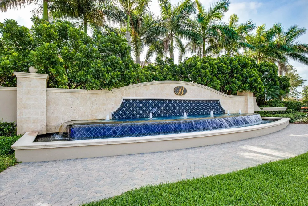 8658 Lewis River Rd, Delray Beach, FL 33446