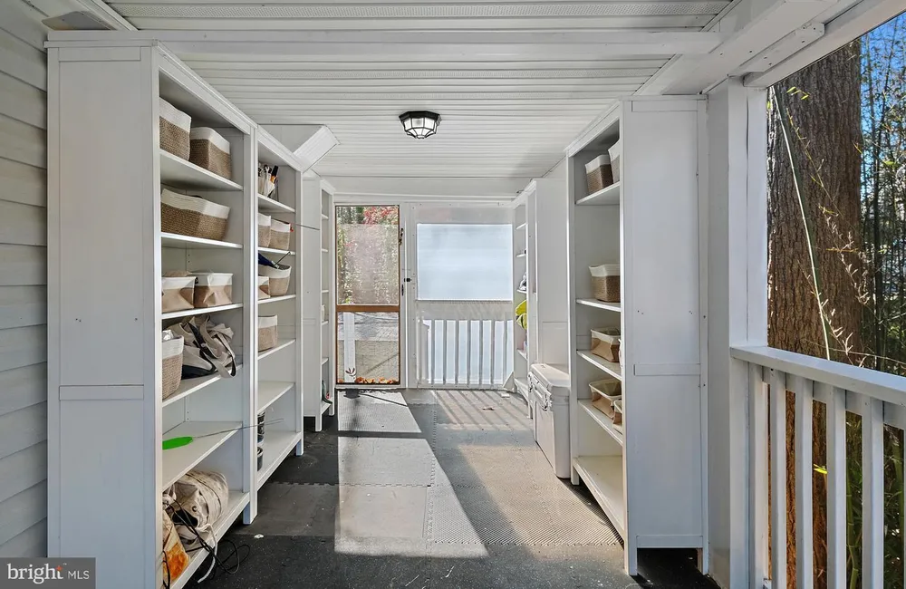1812 Shore Dr, Annapolis, MD 21401