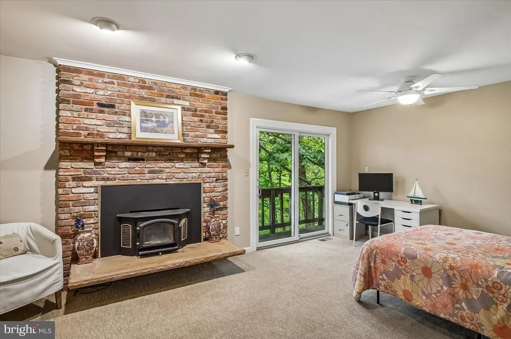 120 Kingswood Rd, Annapolis, MD 21401